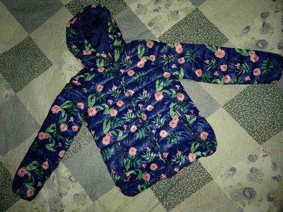 продам куртку (весна-осень) на девочку
