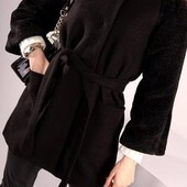 Пальто черное -кашемировое с меховыми рукавами.