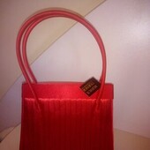 Для девочки новая красная атласная сумочка Bijoux Terner