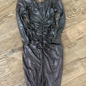 Размер S. Новое платье миди. Красивый крой