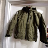 Куртка -ветровка для мальчика. Фирменная. Р. 146