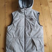 Фірмова безрукавка Adidas