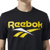 Reebok футболка лого M розмір. Оригінал Нова