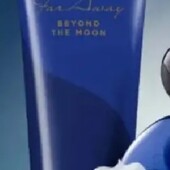 Новинка! Парфумований лосьон для тіла Far away Beyond the Moon!від Avon