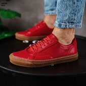 Мужские брендовые кроссовок south agony red прошитые на шнурках.