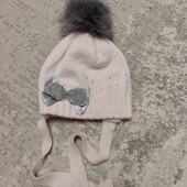 Зимняя шапочка с меховым пампоном( песец) на девочку ог 50-52