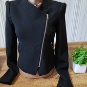 Асиметрична чорна куртка Zara Trafaluc на блискавціXS