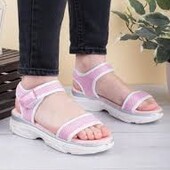 Стильные розовые спортивные босоножки сандалии на платформе толстой подошве низкий ход