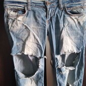 рваные джинсы. летние джинсы