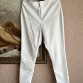 Белие джинсы 46-48
