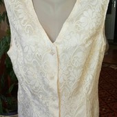 Гипюровая блузка масляного цвета,на подкладке,размер-L.