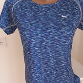 Розпродаж! Nike dri-fit футболка для занять спортом тренувань бігу M-розмір