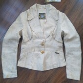 Пиджак фирмы Cappopera, размер 42