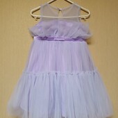 Шикарное ,пышное фатиновое платье на девочку 4-6 лет.