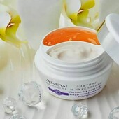 Система 2 в 1 для шкіри навколо очей "Ліфтинг - ефект" : крем і гель Avon Anew Clinical