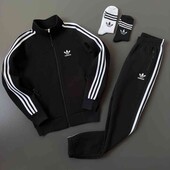 Костюм adidas зима: кофта-штани
2 пари шкарпетки у подарунок 