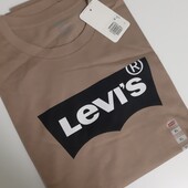 нова футболка Levi's розмір S