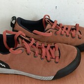 Кросівки 40 р. Scarpa