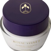 Підтягувальний денний крем SPF 20 Royal Velvet