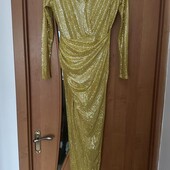 Очень красивое нарядное платье в блестках
