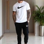 Чоловічий спортивний костюм NIKE 