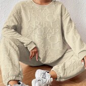 Костюм