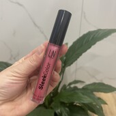 Блиск для губ новий LN professional