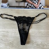 Черные кружевные трусы стринги