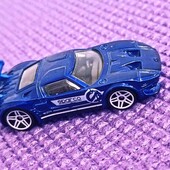 тематическая машинка Hot Wheels fast and furious: women of Fast Ford GT40