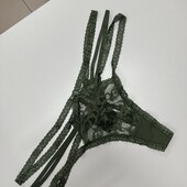 712. Стрінги мереживні xl