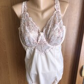 Фирменный компрессионный боди, комбидрес, размер 90 F, размер 2XL. jd williams. в ідеалі