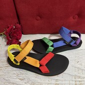 Teva,оригінал,із текстилю,розмір 39,устілка 26