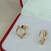 Оригинальные и очень красивые детские серьги котик и рыбка с фианитом.Позолота 585 пробы 18К.