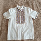 Біла вишиванка для хлопчика з короткими рукавами 9-134