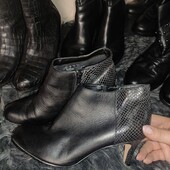 Clarks uk 5.5 38.5-39p шкіряні ботільони
