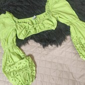 Bershka XS шикарний топ прошва