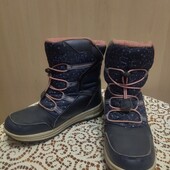 Зимні якісні черевики Geox 34р, устілка 22 см