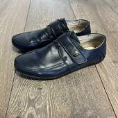 Шкіряні туфлі Olipаs р.32 (21,5 см) відмінний стан