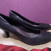 Туфлі шкіряні M&S р.7,5/40,5