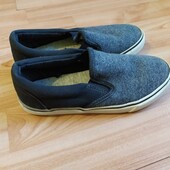Фірмові мокасинчики.