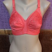 Коралове бюстгальтер M&S р. 34/75С