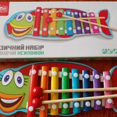 Детский металлофон ксилофон .