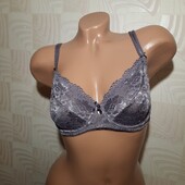 привабливий бюстгальтер від M&S 36В(80в)