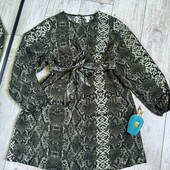 Гарна сукня зелена змія