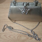 Сумочка золотистого цвета