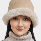 Новая женская шапка, внутри утеплена