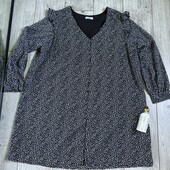 РозпродажСукня у крапочку рюші ґудзики всі розстібаються можно вдягати як халат великій розмір батал