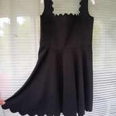 Маленьке чорне платтячко 14 розміру. Стан нового.