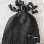 Осінь. Шапка 2-4 роки у стані нової
