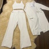 Модный беж костюмчик -XS